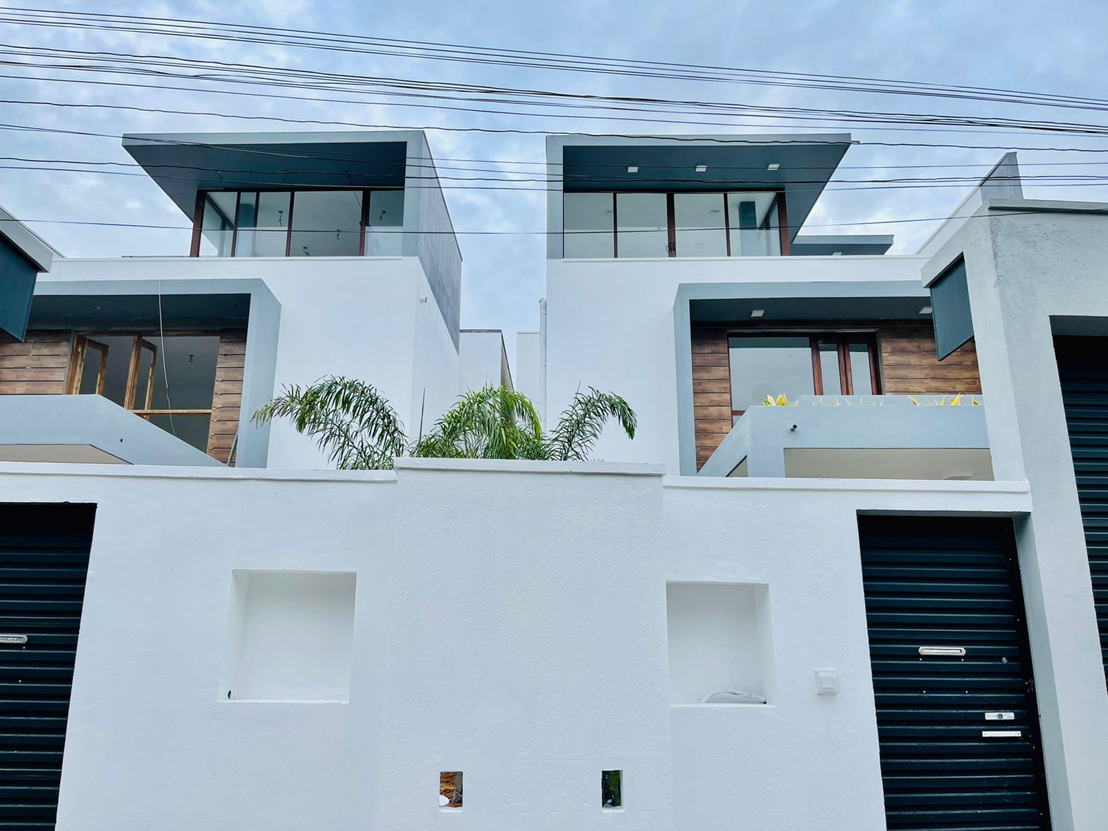 Luxury  House for in Maharagam-SAMPLE