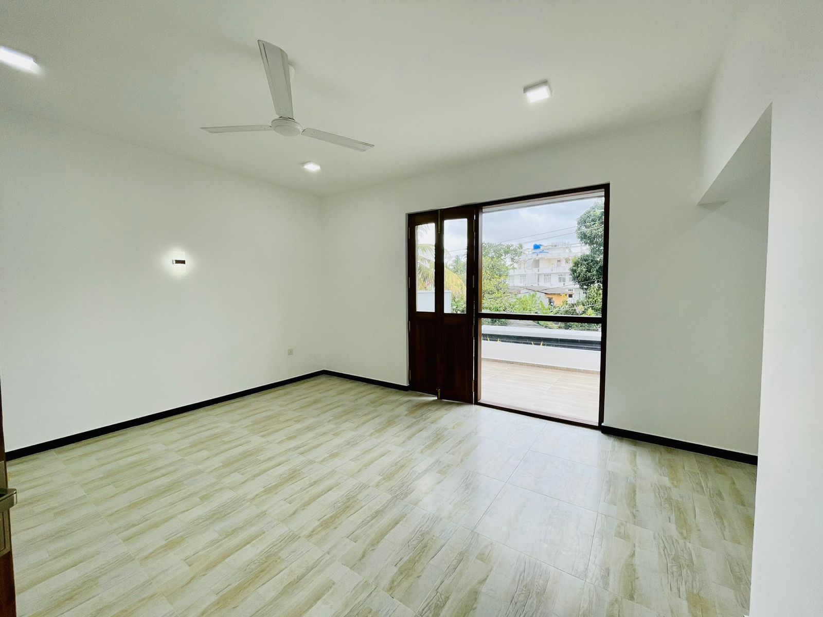 Luxury  House for in Maharagam-SAMPLE