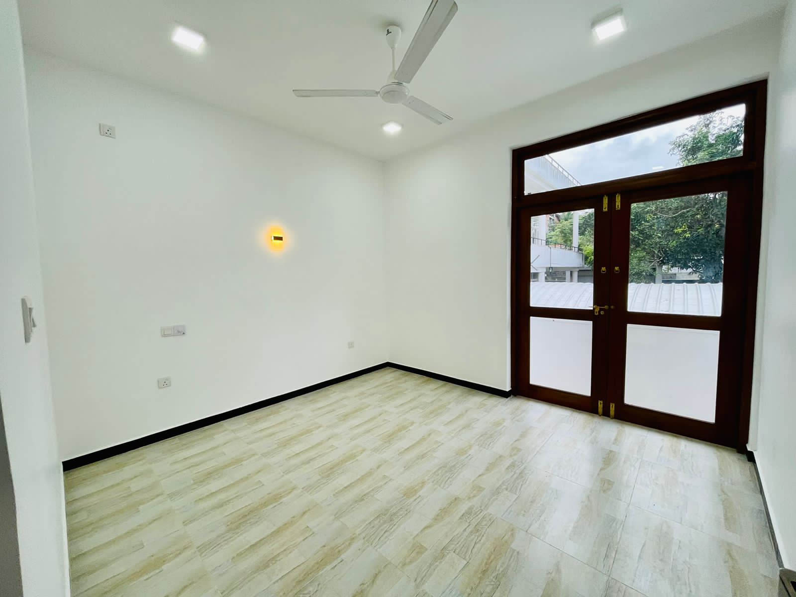 Luxury  House for in Maharagam-SAMPLE